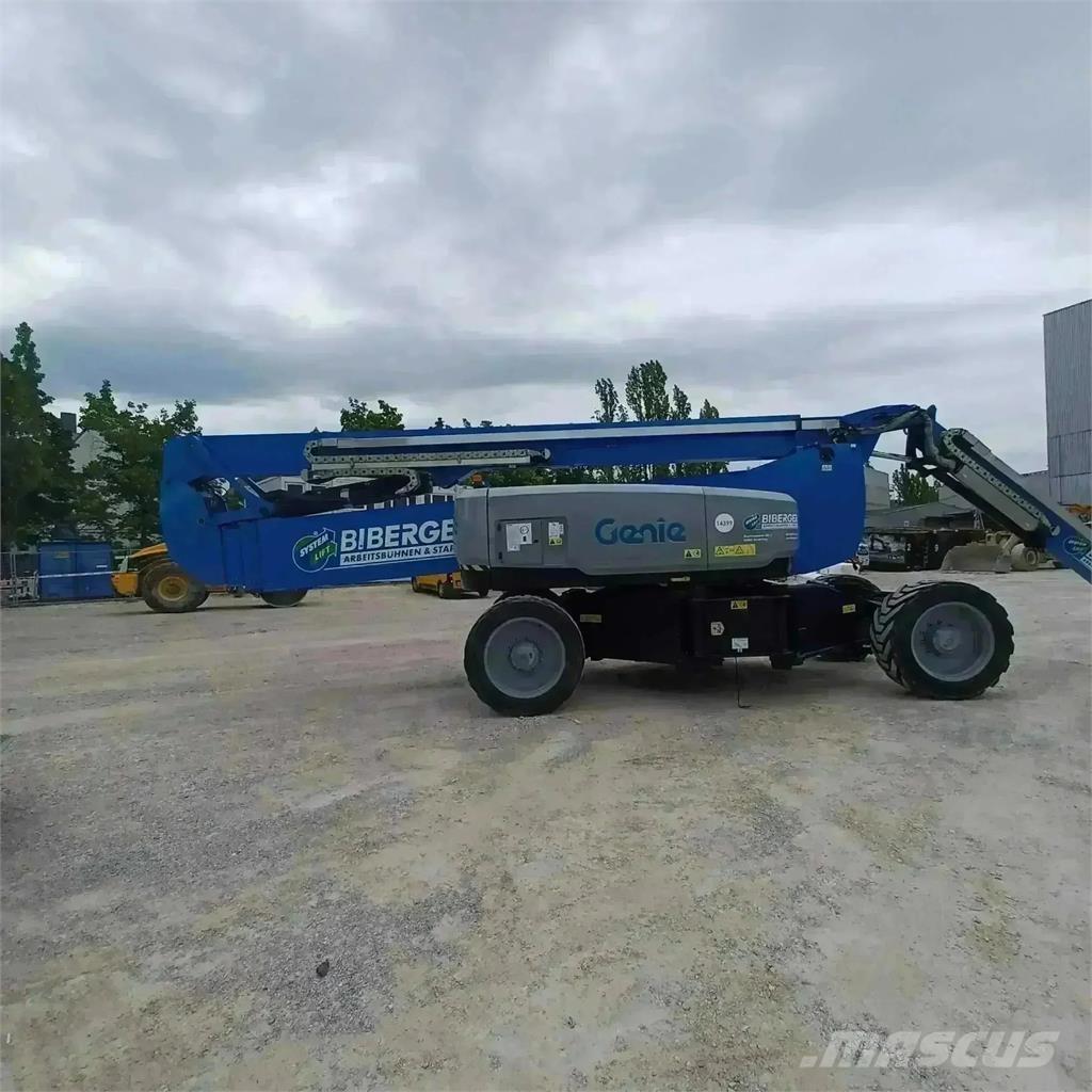 Genie ZX 135 Articulated boom lifts