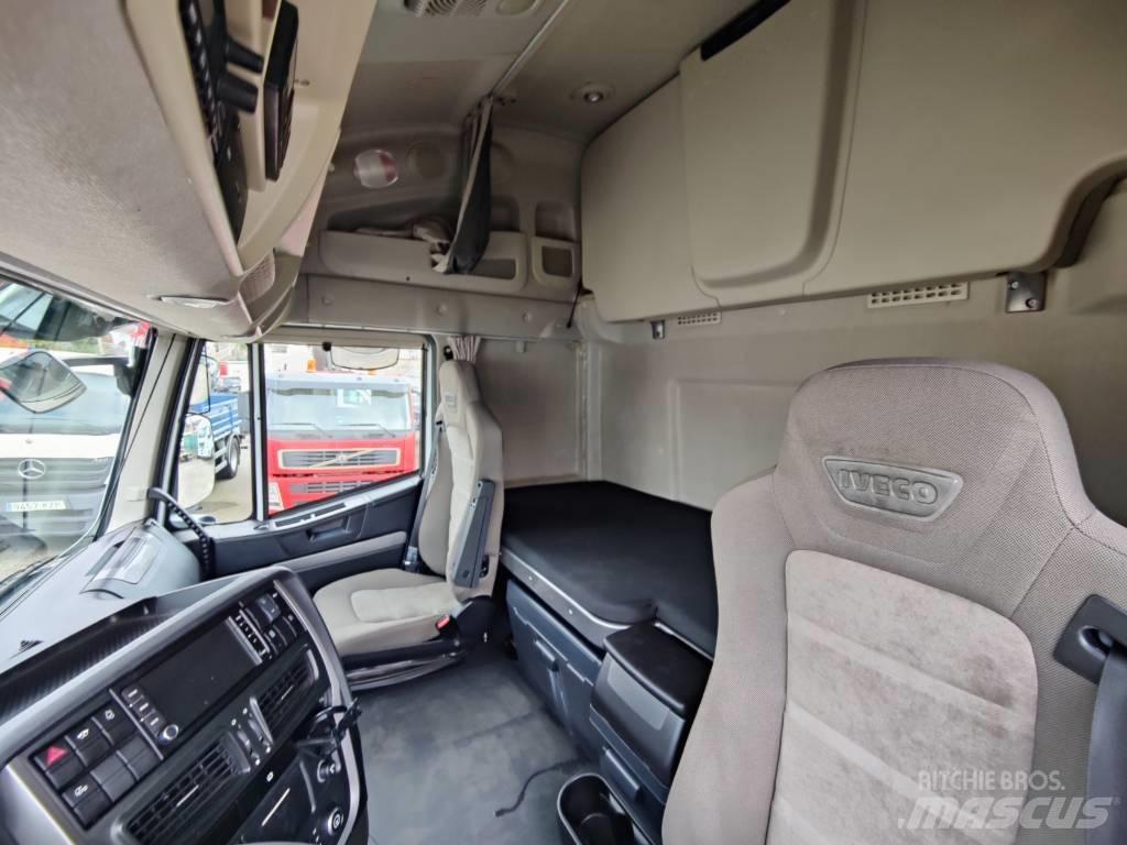 Iveco AS 440 S50 Tractor Units