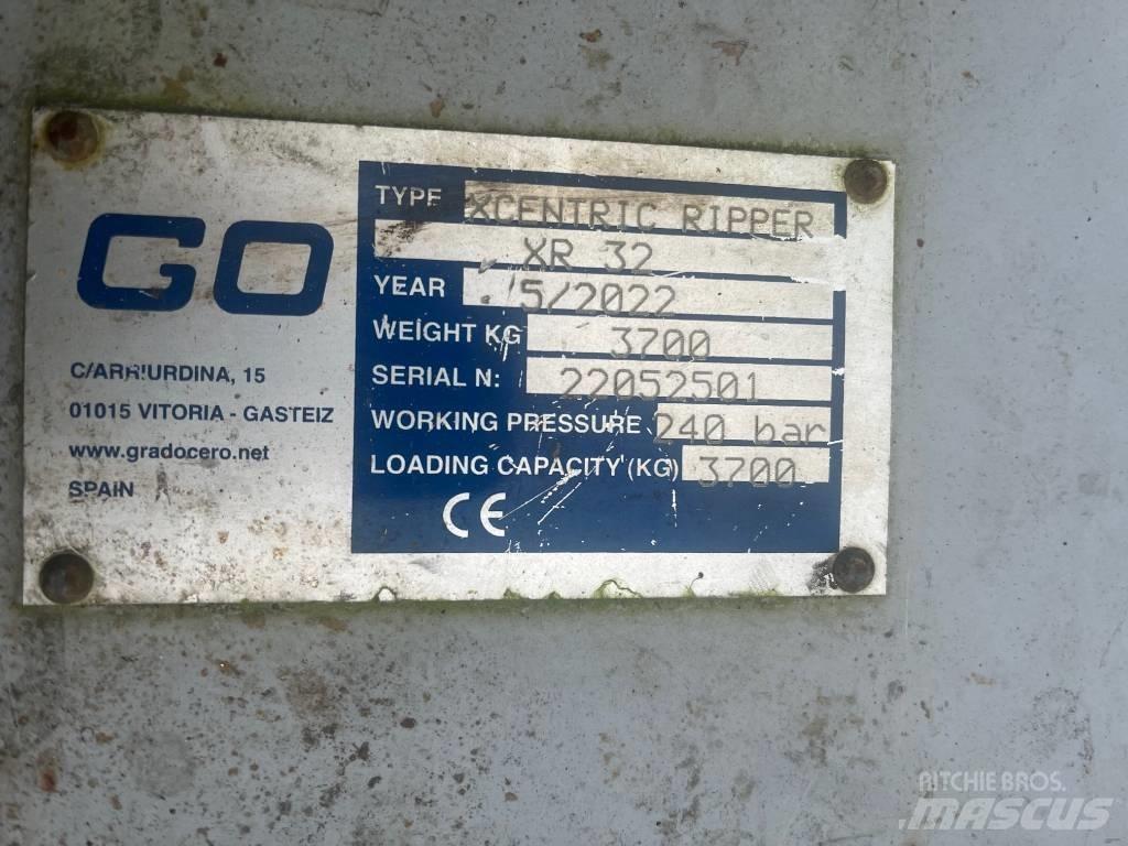 Xcentric XR32 Hammers / Breakers
