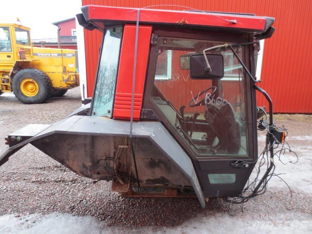 Valmet 8600 Cabins and interior