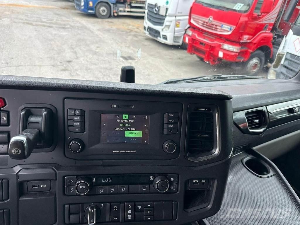 Scania R 520 Tractor Units