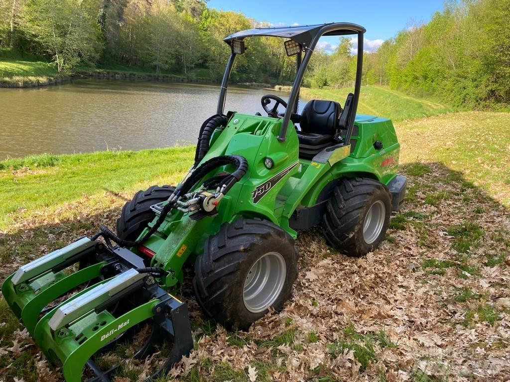 Avant 750 Mini loaders
