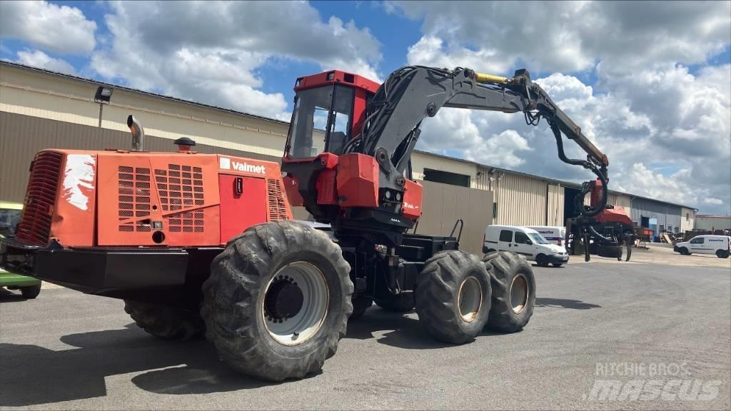 Valmet 941 Harvesters