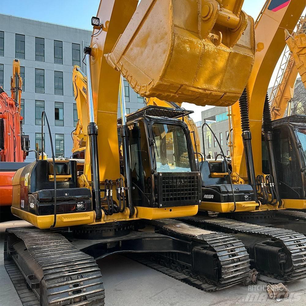CAT 323 D L Crawler excavators