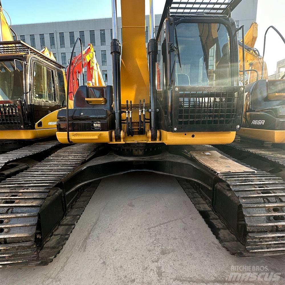 CAT 323 D L Crawler excavators