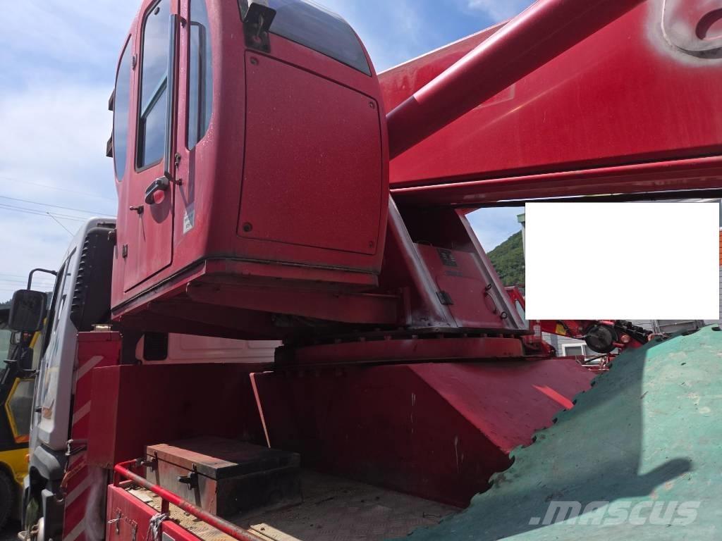 Horyong SKY450 Truck & Van mounted aerial platforms