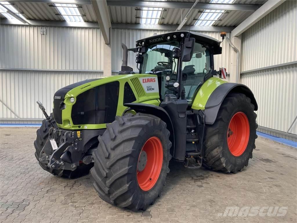 CLAAS Axion 920 Tractors