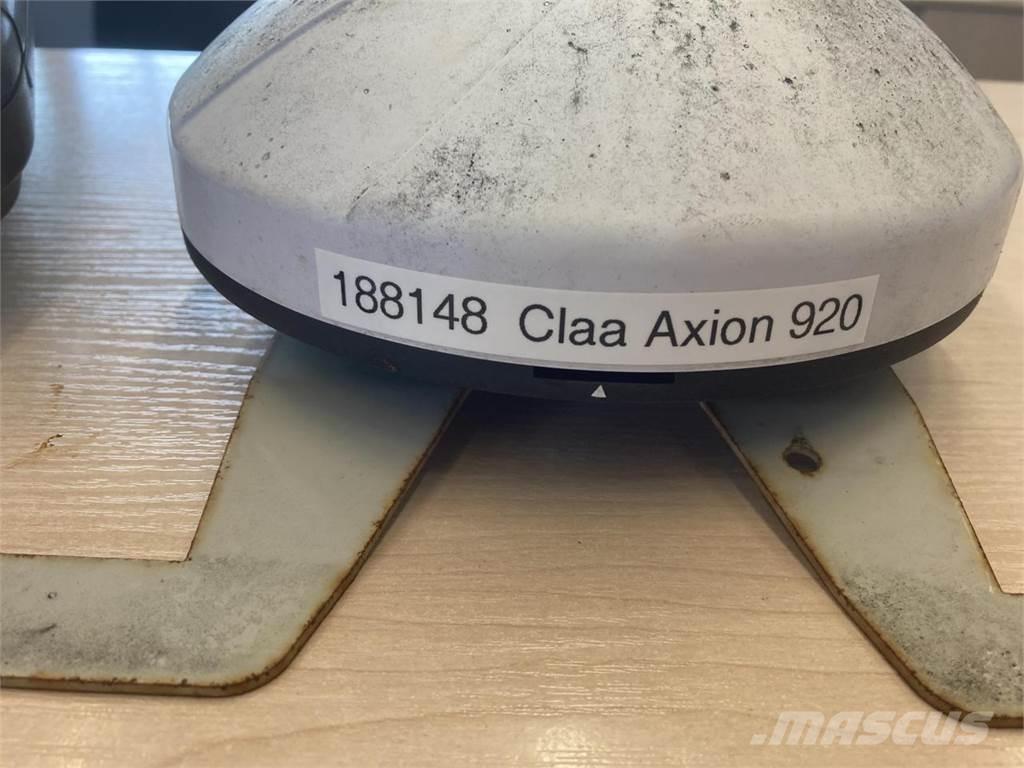 CLAAS Axion 920 Tractors