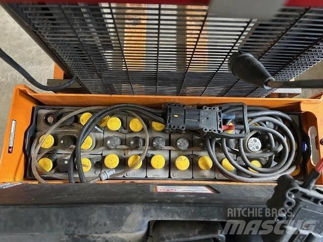Still EGV 14 Pedestrian stacker