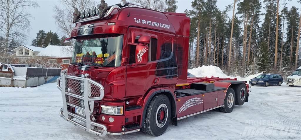 Scania P440 Cable lift demountable trucks