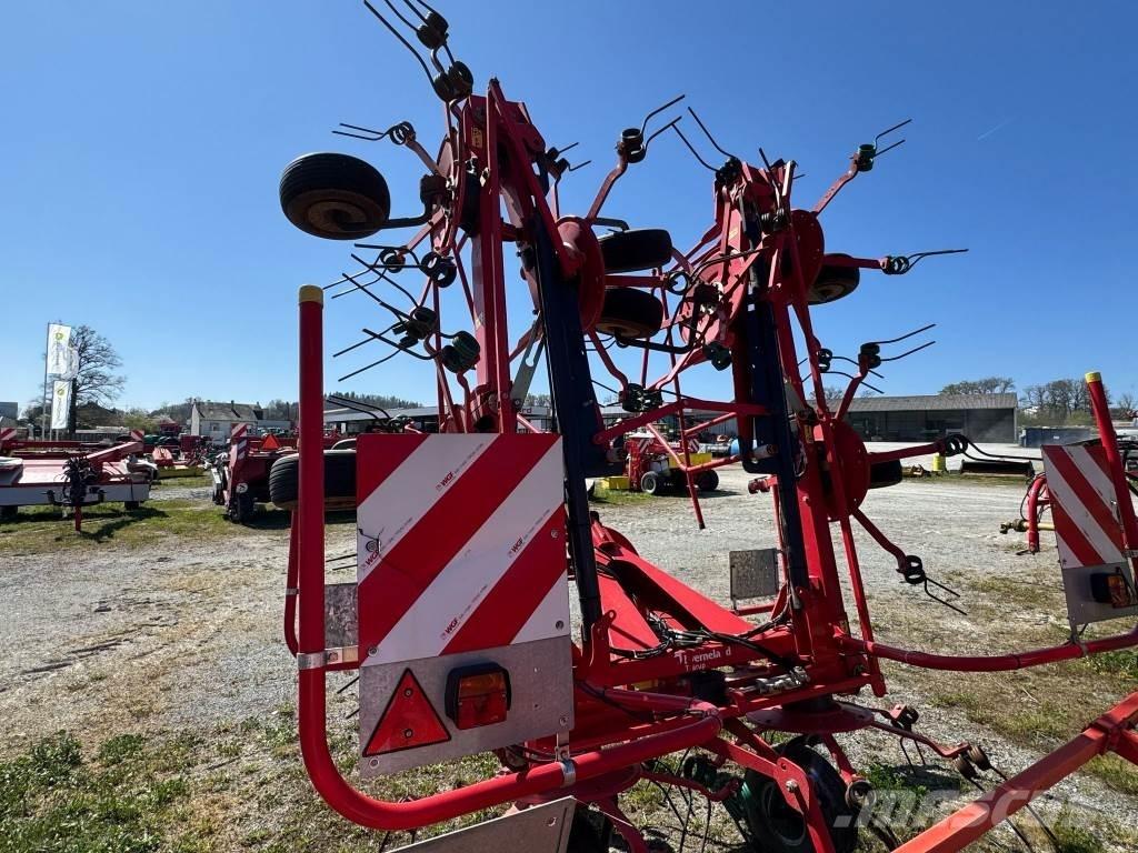 Kverneland 8090 Rakes and tedders