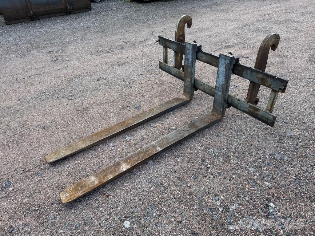 LM Trac 680 Utility machines