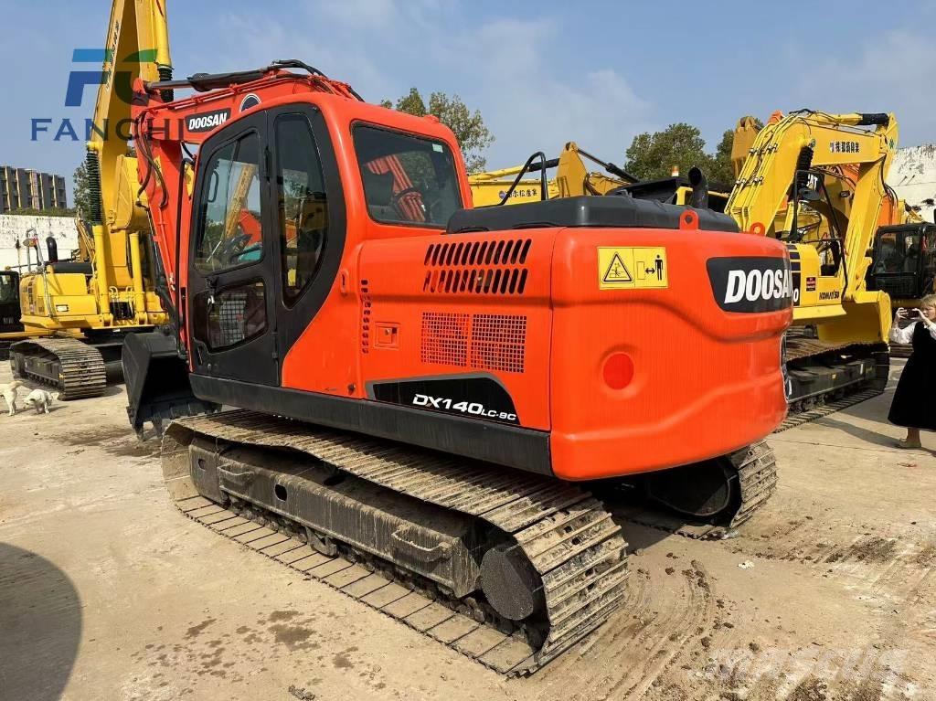 Doosan DX 140 Crawler excavators