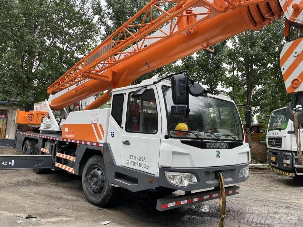 Zoomlion QY30V All terrain cranes