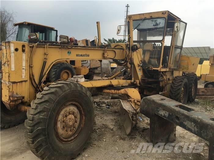 Komatsu GD 511 Graders