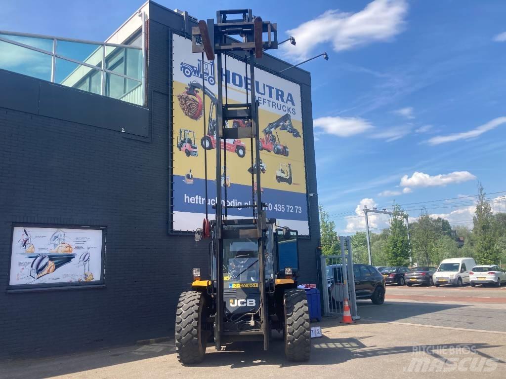 JCB 930-4 Rough terrain trucks