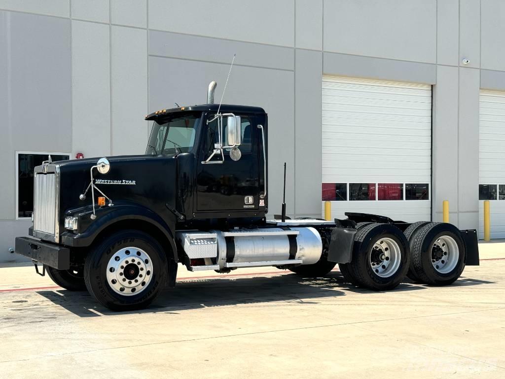 Western Star 4900 Tractor Units