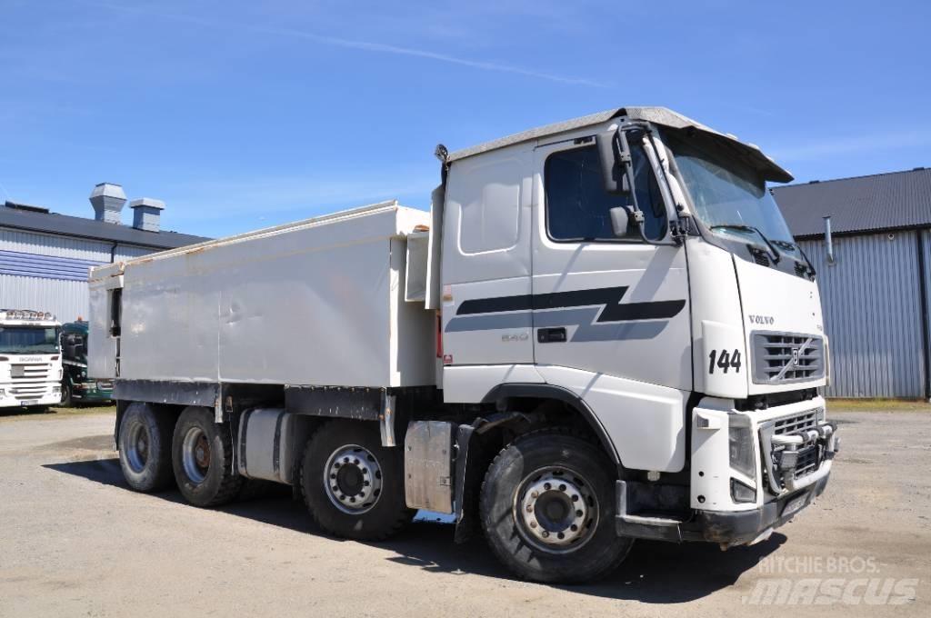 Volvo FH16 550 8X4 Tipper trucks