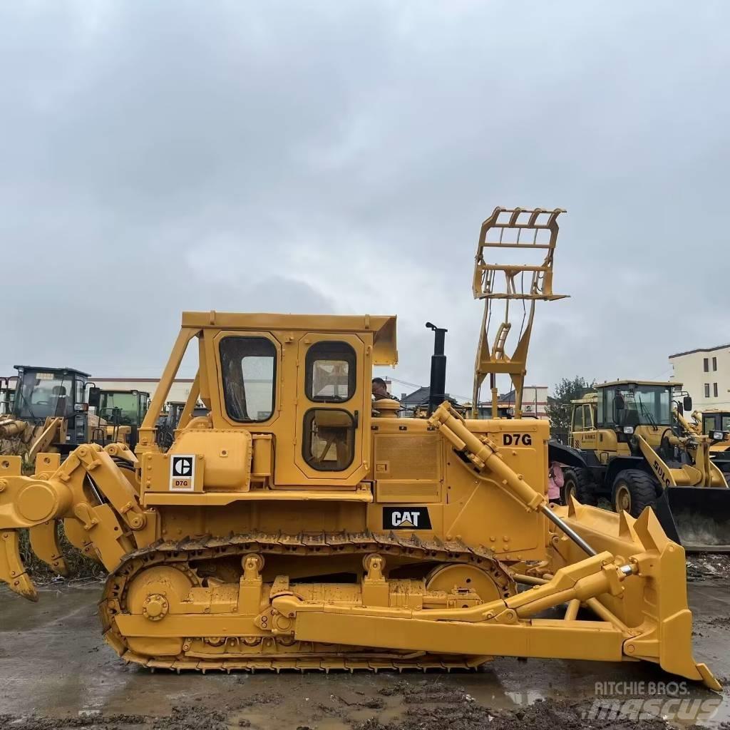 CAT D 7 G Graders