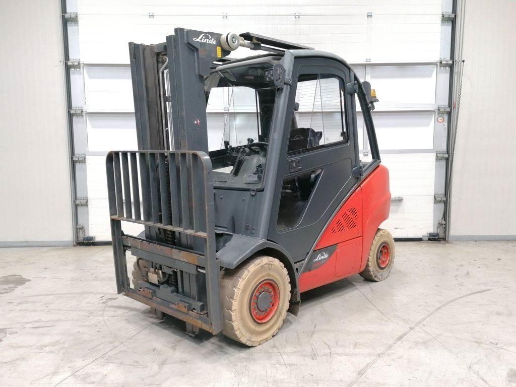 Linde H30D-02 Diesel trucks