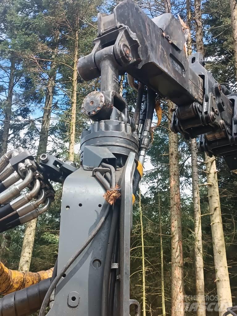 Ponsse Bear 8W Harvesters