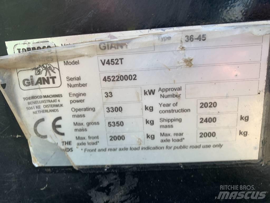 GiANT V 452 T Multi purpose loaders
