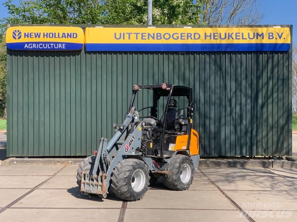 GiANT V 452 T Multi purpose loaders