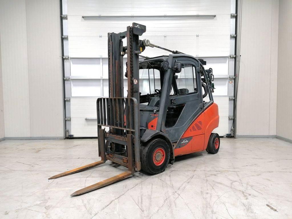 Linde H30D-02 Diesel trucks