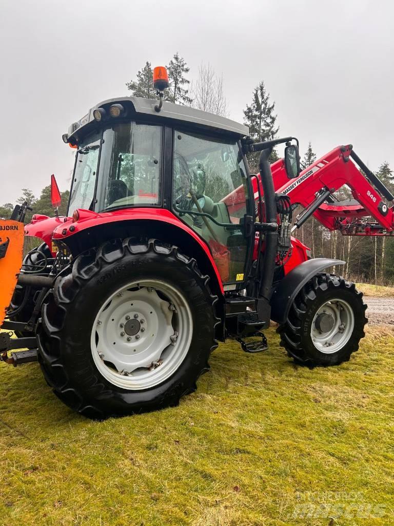 Massey Ferguson 5609 Tractors