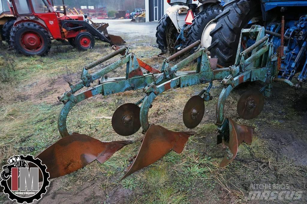  PLOG ÖVERUM 3-SKÄRIG Conventional ploughs