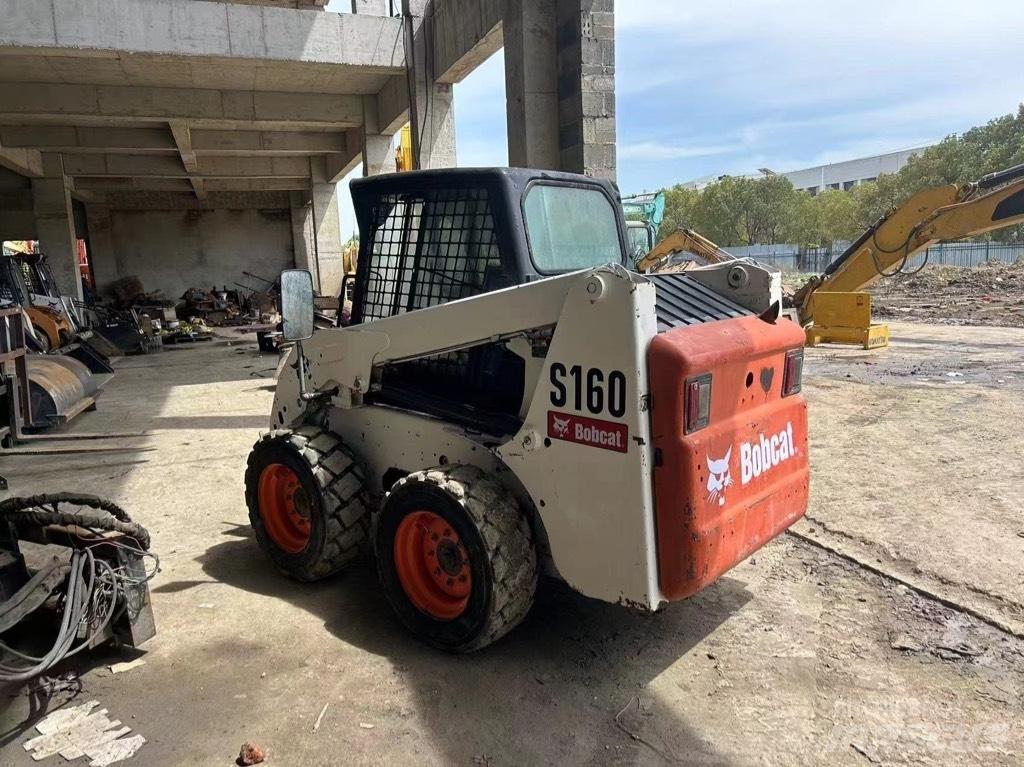 Bobcat S 160 Skid steer loaders