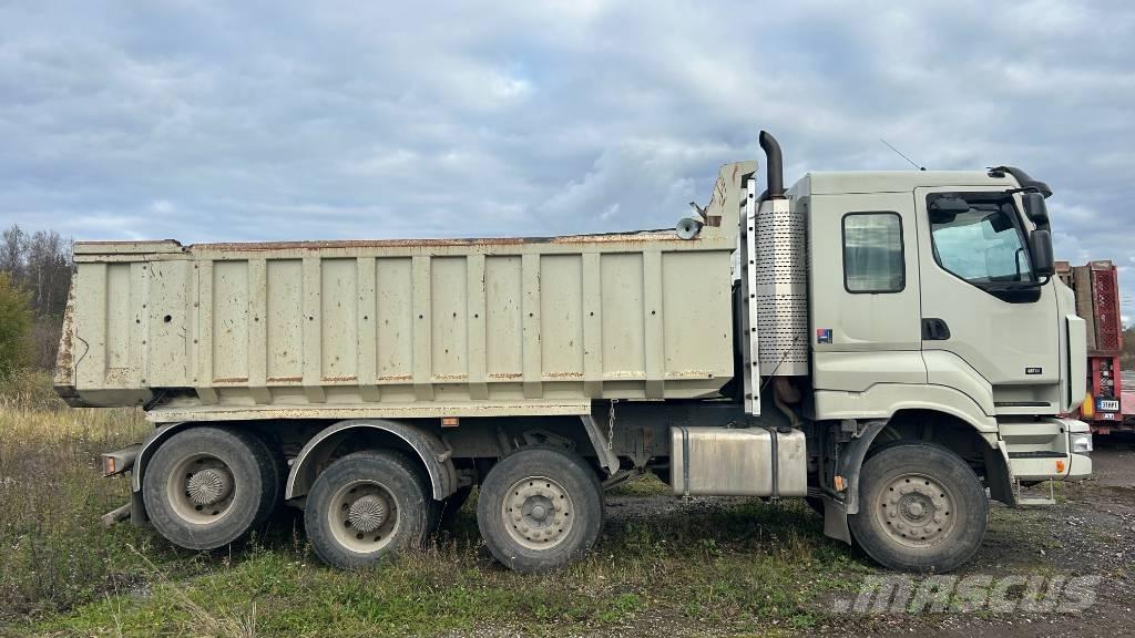 Sisu C600 Tipper trucks