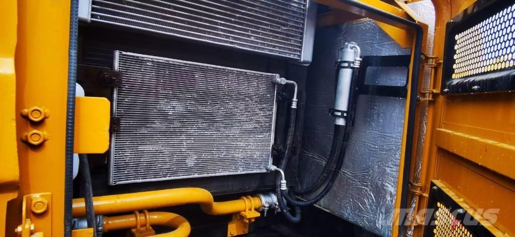 Sany SY 235 C Crawler excavators