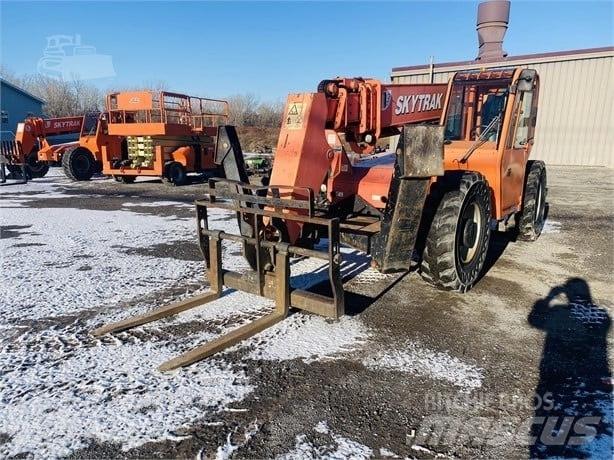 SkyTrak 10054 Telescopic handlers