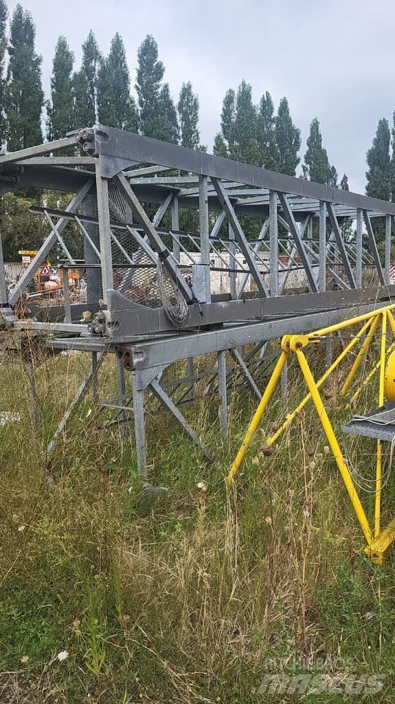 FM GRU 1350 TLX Tower cranes