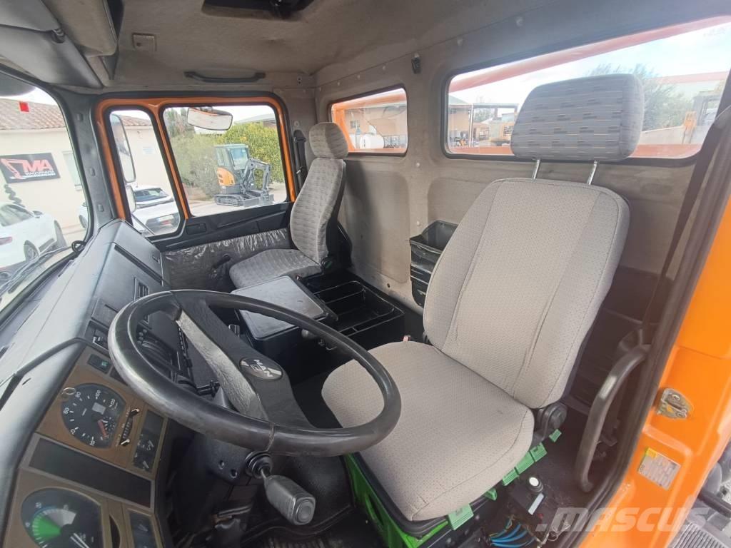 MAN 26.342 Tipper trucks