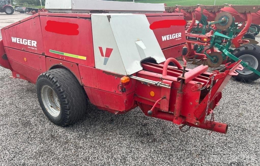 Welger AP830 Square balers