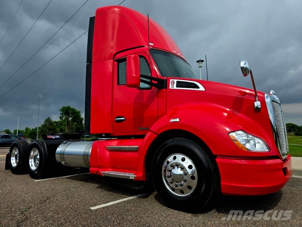 Kenworth T 680 Tractor Units