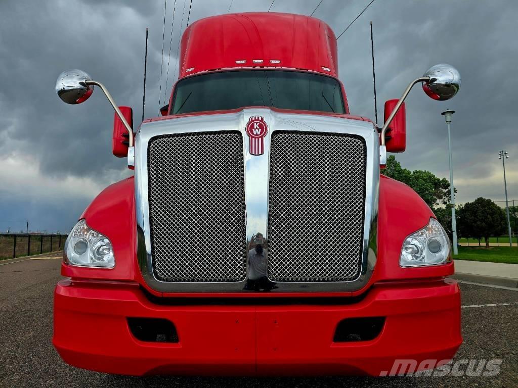 Kenworth T 680 Tractor Units