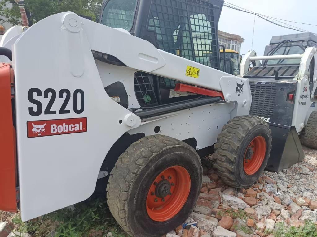 Bobcat S 220 Skid steer loaders