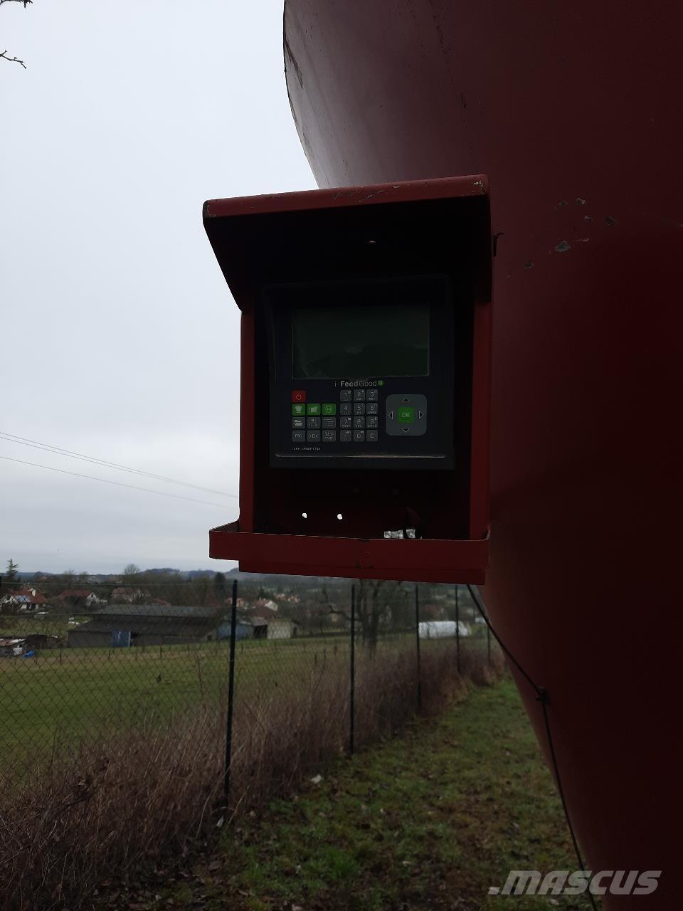 RMH Mixell 302 Feeders