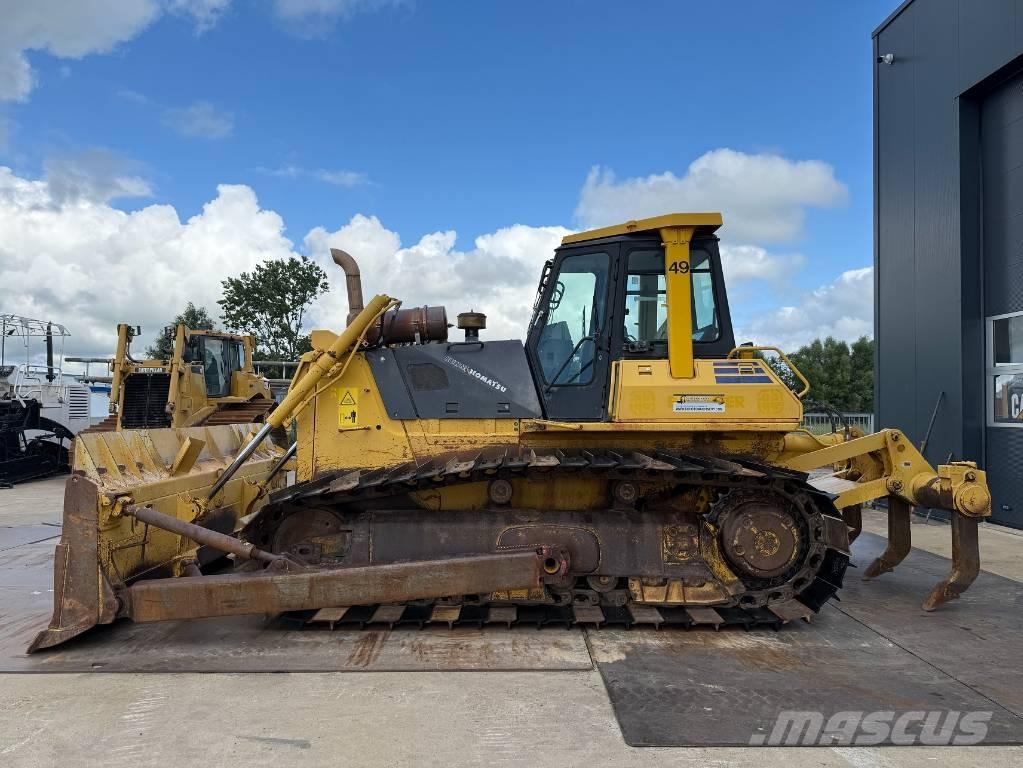 Komatsu D 65 PX-12 Crawler dozers