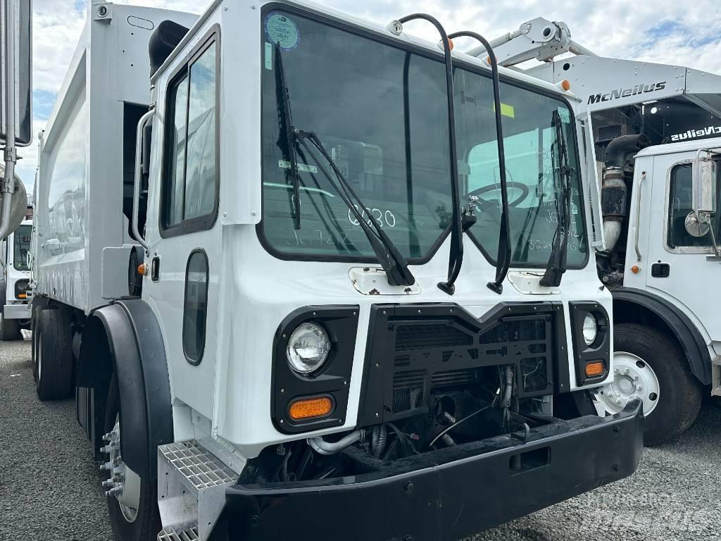 Mack MRU 633 Waste trucks