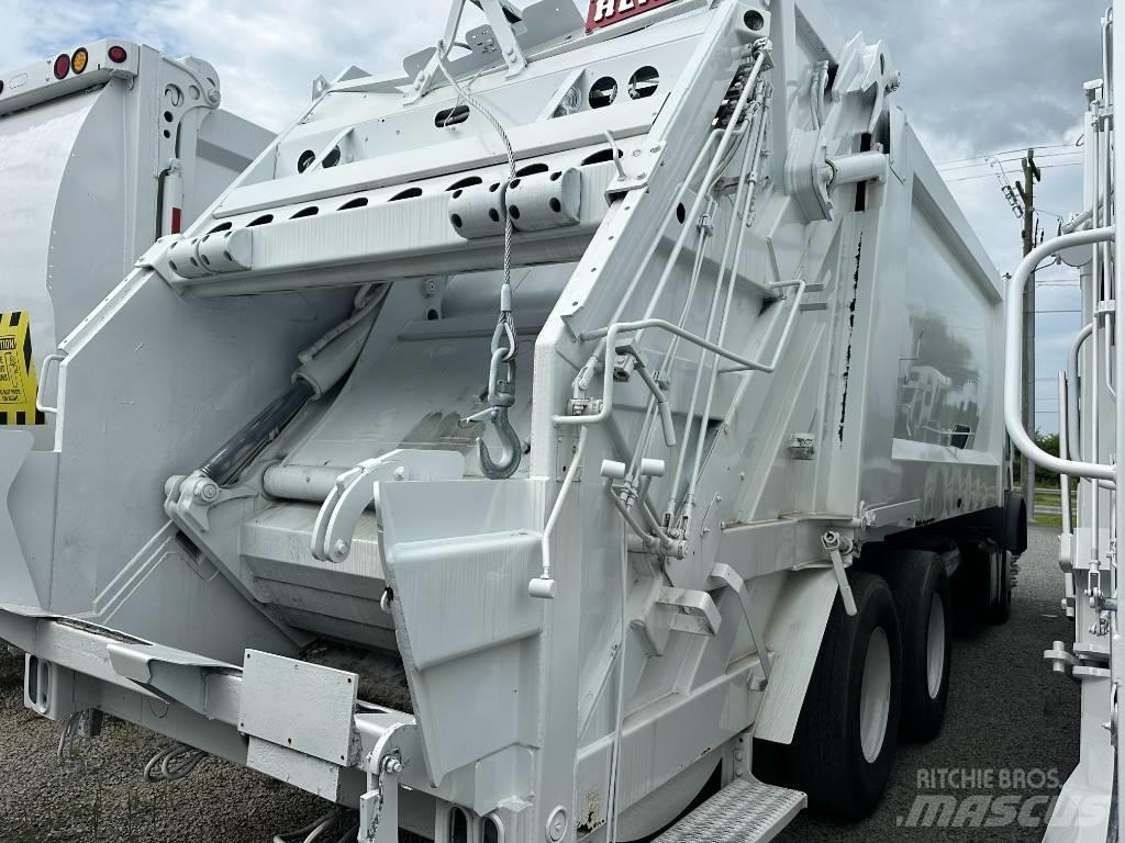Mack MRU 633 Waste trucks