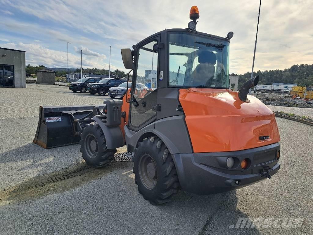 Hitachi ZW 75 Wheel loaders