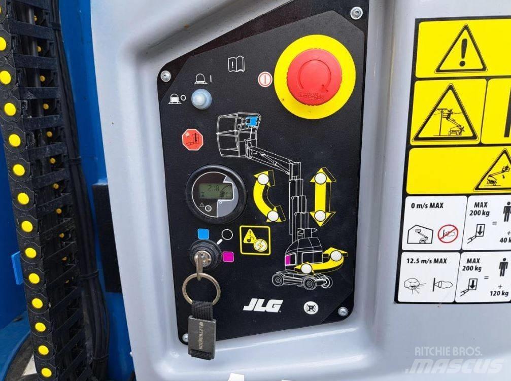 JLG Toucan 8 E-L Vertical mast lifts