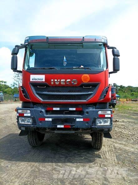 Iveco Trakker 410 Crane trucks