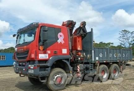 Iveco Trakker 410 Crane trucks