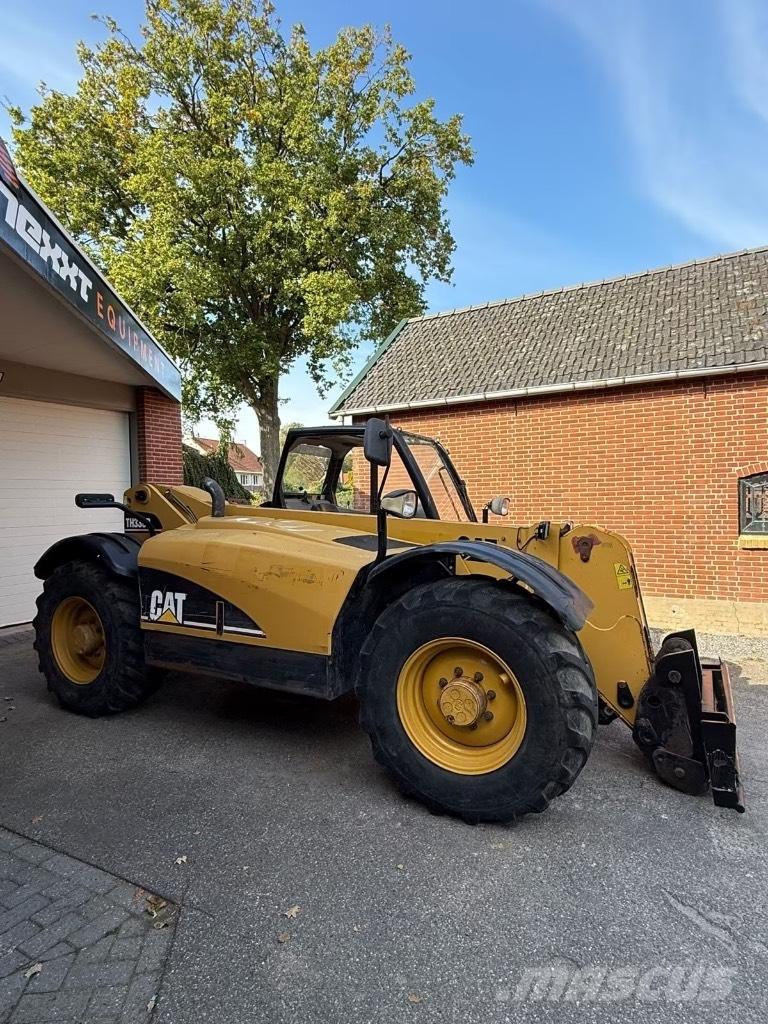 CAT TH 330 B Telescopic handlers