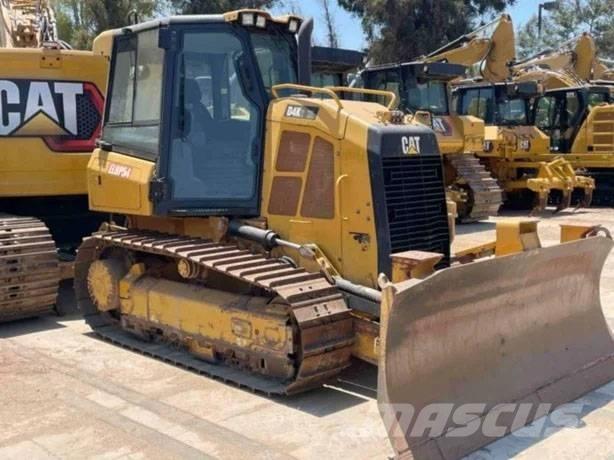 CAT D 4 K 2 XL Crawler dozers